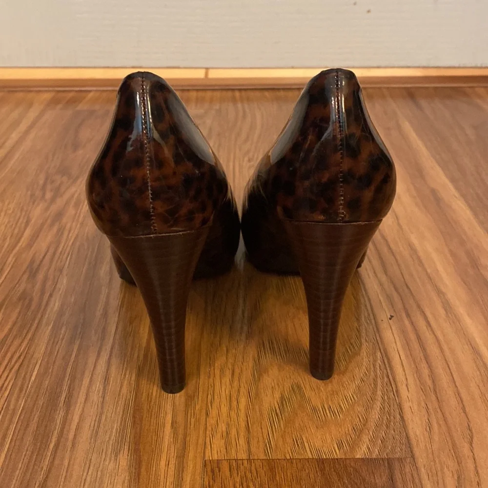 New with tags Franco Sarto brown pumps size 6.5 - Picture 4 of 7